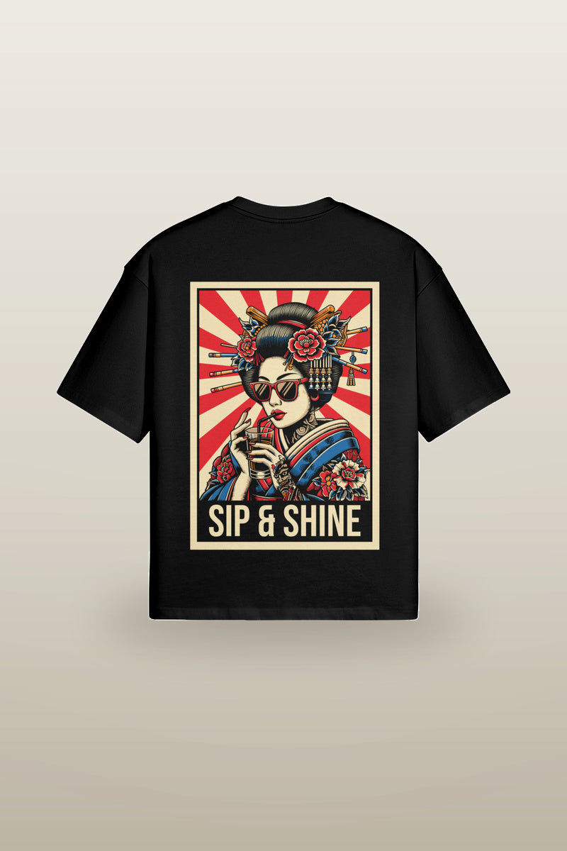 Geisha Tee in black - oversized graphic tee, geisha portrait print, back view
